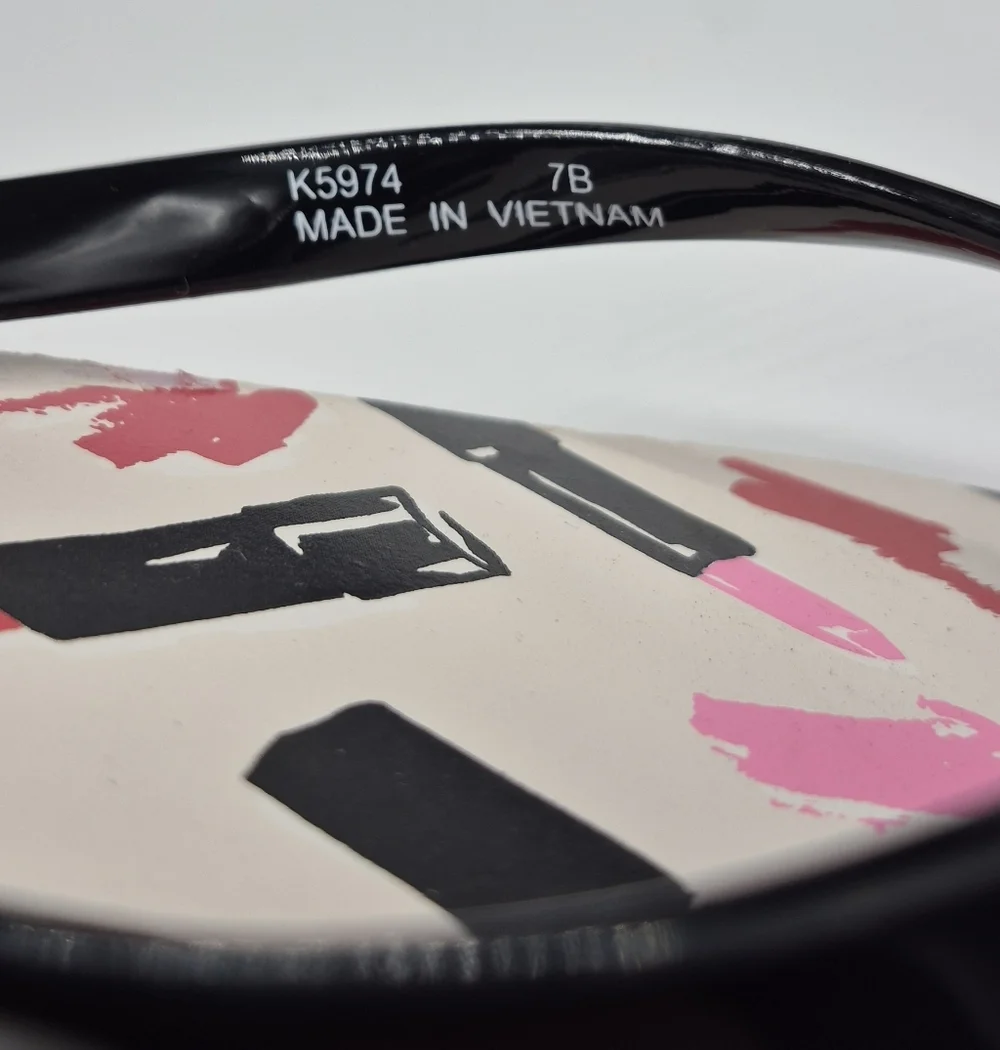 kate spade Black Strap Flip Flops with Pink & Red Lipstick Motif
